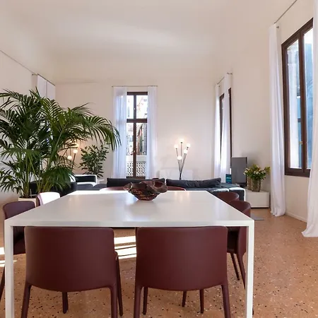 アパート Palazzo Vendramin Costa ヴェネツィア