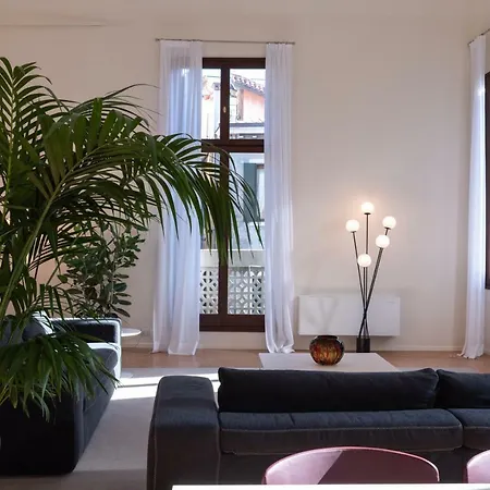 Palazzo Vendramin Costa アパート *