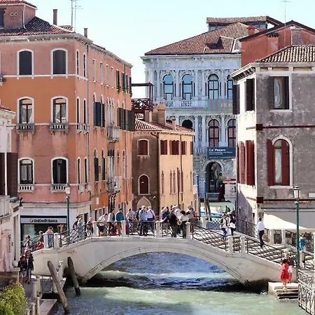 Palazzo Vendramin Costa Lägenhet