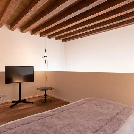 Palazzo Vendramin Costa アパート *