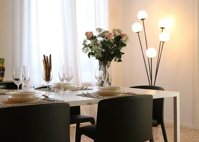 Palazzo Vendramin Costa Διαμέρισμα *