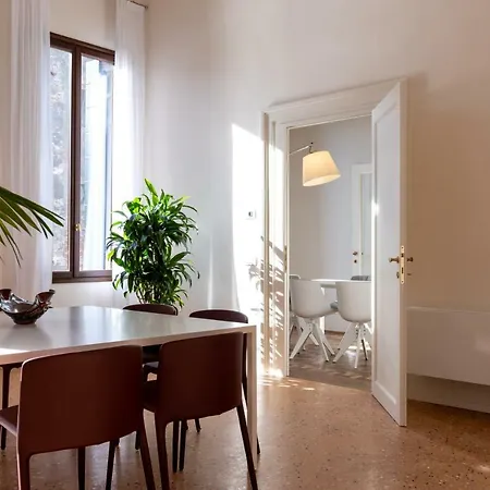 Palazzo Vendramin Costa Apartamento *
