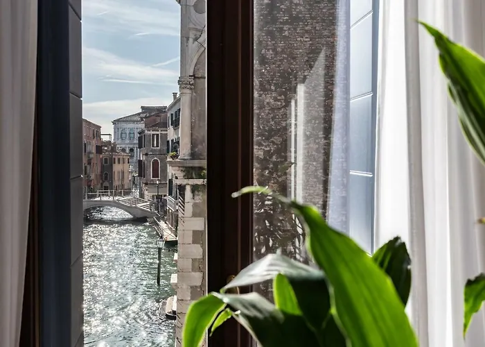 Palazzo Vendramin Costa