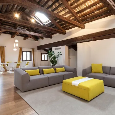 Palazzo Vendramin Costa