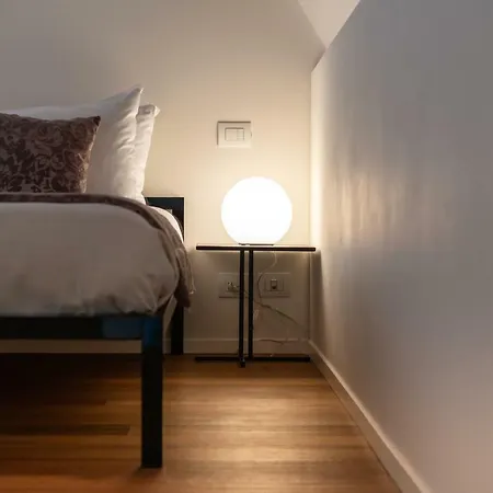 Palazzo Vendramin Costa *